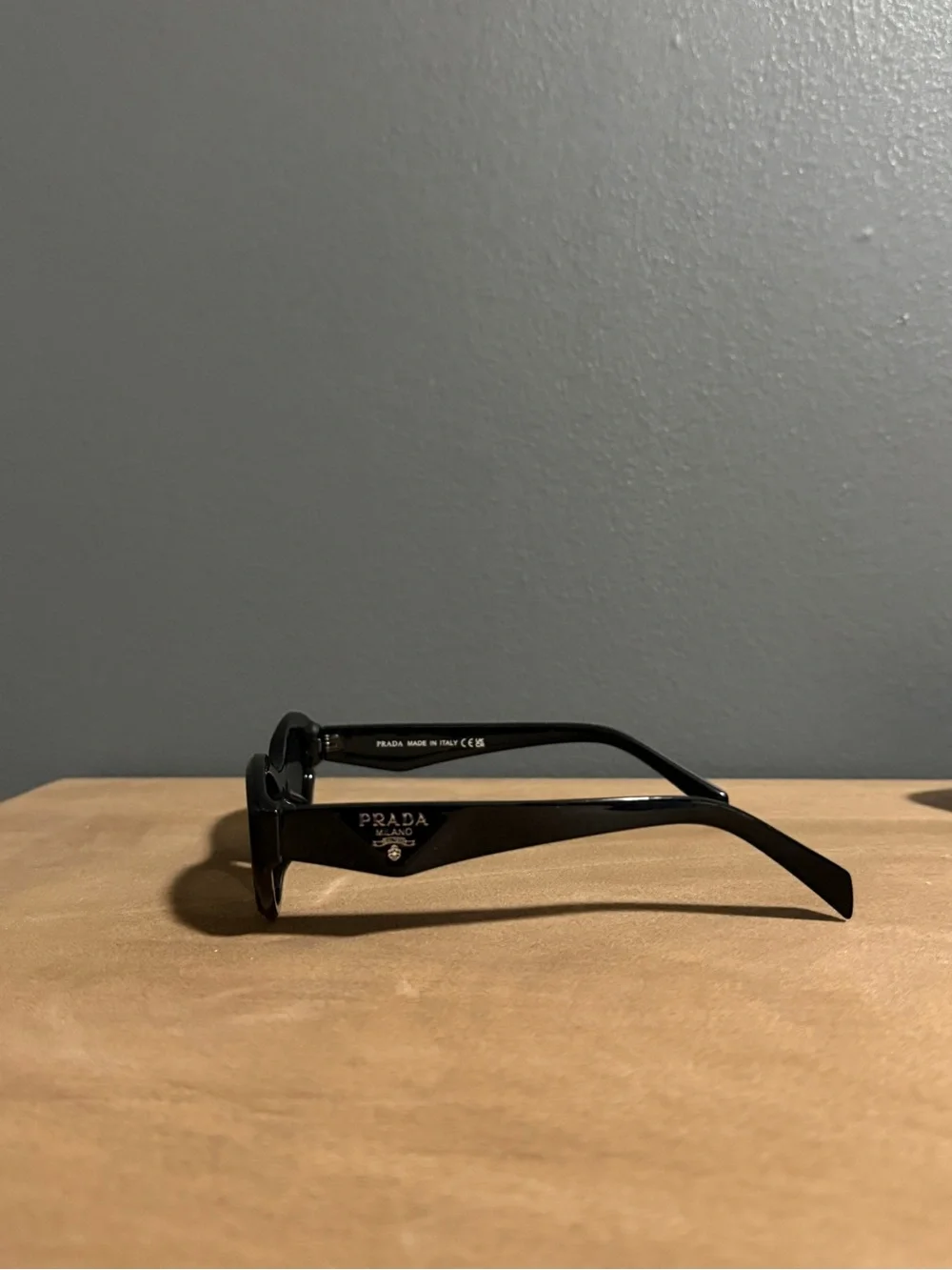 Prada Women’s Black Oval Sunglasses with Dark Lenses NO BOX - Picture 3 of 3
